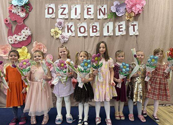 Grafika 88: 06.03.2026 Dzień Kobiet