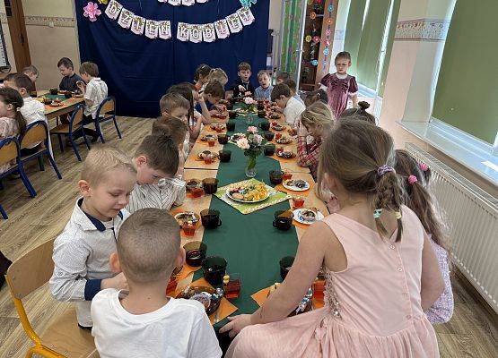 Grafika 91: 06.03.2026 Dzień Kobiet