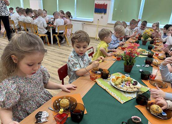 Grafika 104: 06.03.2026 Dzień Kobiet