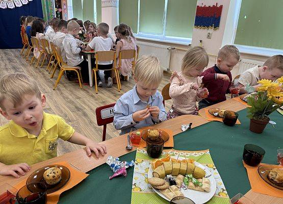 Grafika 105: 06.03.2026 Dzień Kobiet