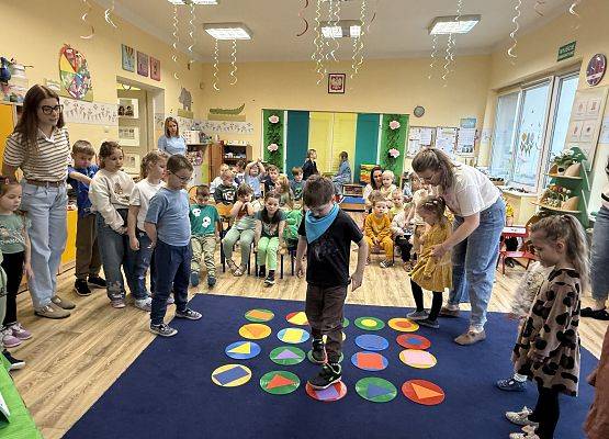 Grafika 61: 17.03.2026 Międzygrupowy Konkurs Matematyczny "Przybij piątkę"