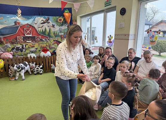 Grafika 44: 15.04.2026 Zajęcia otwarte dla rodziców gr III