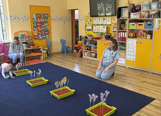 Grafika 34: 17.04.2026 Zajęcia otwarte dla rodziców Gr I - "Spotkanie z ogrodnikiem Stefanem"
