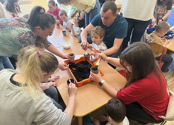 Grafika 44: 17.04.2026 Zajęcia otwarte dla rodziców Gr I - "Spotkanie z ogrodnikiem Stefanem"