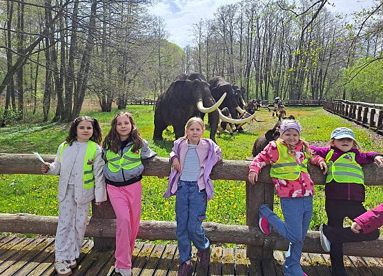 Grafika 71: 08.05.2026 Wycieczka do Parku Ewolucji w Sławutówku - gr III