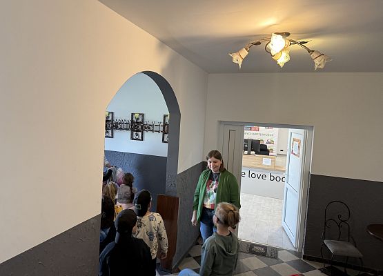 Grafika 7: 11.05.2026 Z wizytą w Bibliotece Publicznej w Wicku - gr III