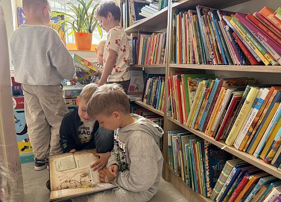 Grafika 35: 11.05.2026 Z wizytą w Bibliotece Publicznej w Wicku - gr III