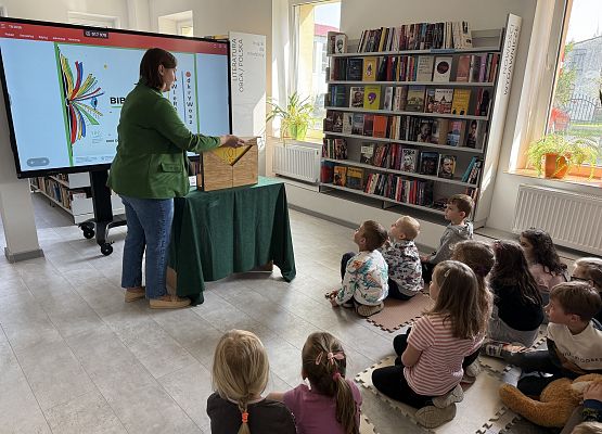 Grafika 37: 11.05.2026 Z wizytą w Bibliotece Publicznej w Wicku - gr III