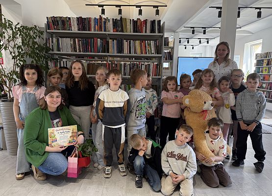 Grafika 53: 11.05.2026 Z wizytą w Bibliotece Publicznej w Wicku - gr III