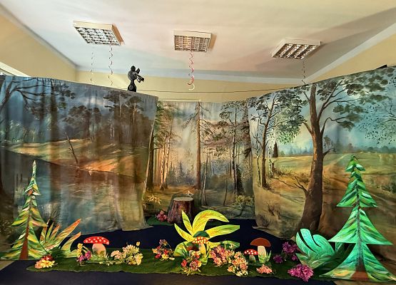 Grafika 11: 14.05.2026 Przedstawienie teatralne pt."W krainie bajek"