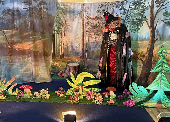 Grafika 19: 14.05.2026 Przedstawienie teatralne pt."W krainie bajek"
