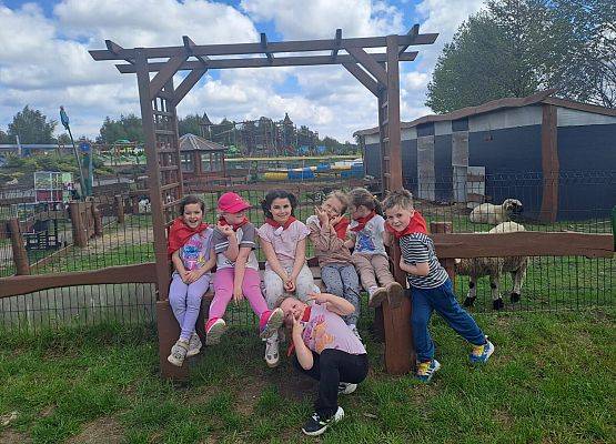 Grafika 15: 21.05.2026 Wycieczka Gr III - Park Rozrywki Czarogrody w Celbowie