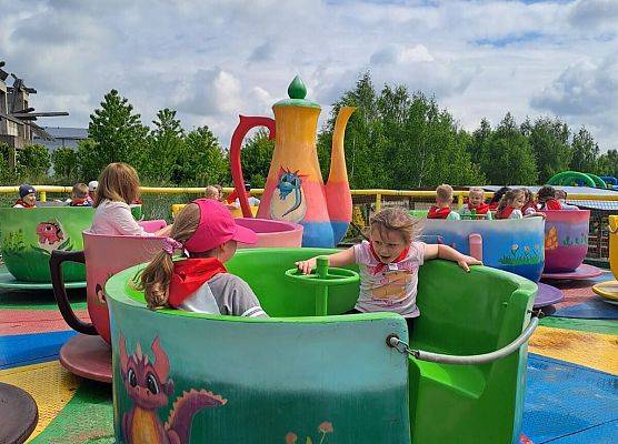 Grafika 64: 21.05.2026 Wycieczka Gr III - Park Rozrywki Czarogrody w Celbowie