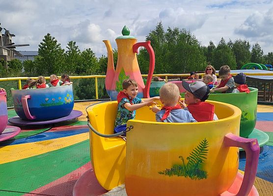 Grafika 60: 21.05.2026 Wycieczka Gr III - Park Rozrywki Czarogrody w Celbowie