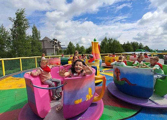 Grafika 65: 21.05.2026 Wycieczka Gr III - Park Rozrywki Czarogrody w Celbowie