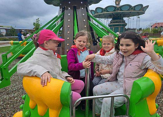 Grafika 117: 21.05.2026 Wycieczka Gr III - Park Rozrywki Czarogrody w Celbowie