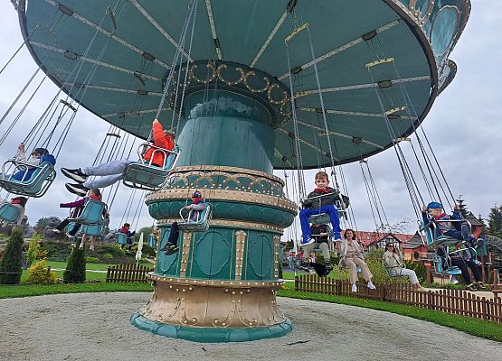 Grafika 129: 21.05.2026 Wycieczka Gr III - Park Rozrywki Czarogrody w Celbowie