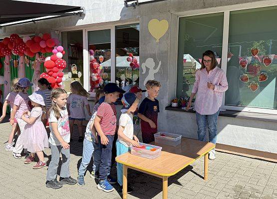 Grafika 90: Dzień Dziecka