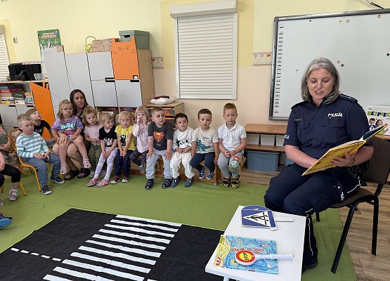 Grafika 5: 09.06.2026 Spotkanie z Panią Policjant "Bezpieczne wakacje"