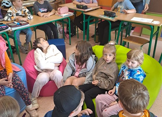 Grafika 44: Starszaki z wizytą w Szkole Podstawowej w Wicku