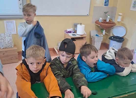 Grafika 45: Starszaki z wizytą w Szkole Podstawowej w Wicku