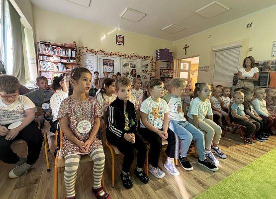 Grafika 3: 15.09.2026 "Turystyczny elementarz" - Spotkanie z teatrem!