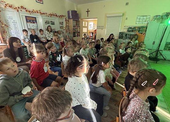 Grafika 13: 15.09.2026 "Turystyczny elementarz" - Spotkanie z teatrem!