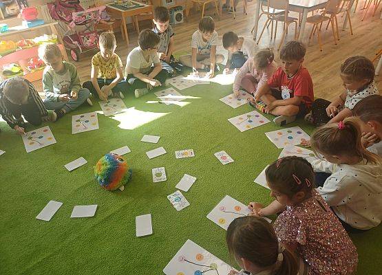 Grafika 12: 15.09.2026 Międzynarodowy Dzień Kropki w Grupie II