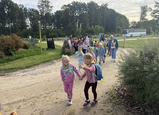 Grafika 4: 29.09.2026 Wycieczka na Farmę Alexa!