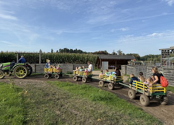 Grafika 80: 29.09.2026 Wycieczka na Farmę Alexa!