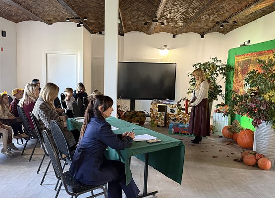 Grafika 8: 01.10.2026 Konkurs recytatorski „Idzie jesień przez las"