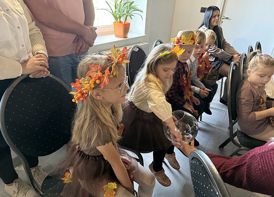 Grafika 13: 01.10.2026 Konkurs recytatorski „Idzie jesień przez las"