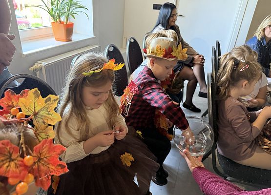 Grafika 15: 01.10.2026 Konkurs recytatorski „Idzie jesień przez las"