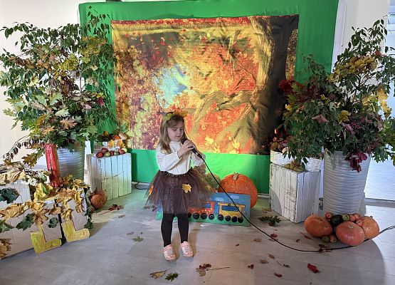 Grafika 24: 01.10.2026 Konkurs recytatorski „Idzie jesień przez las"