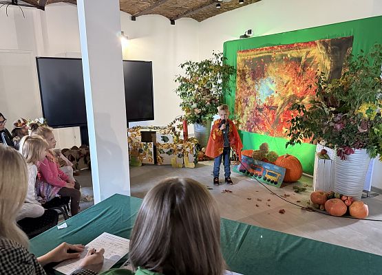 Grafika 25: 01.10.2026 Konkurs recytatorski „Idzie jesień przez las"