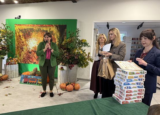 Grafika 33: 01.10.2026 Konkurs recytatorski „Idzie jesień przez las"