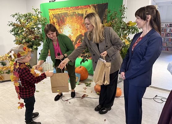 Grafika 37: 01.10.2026 Konkurs recytatorski „Idzie jesień przez las"