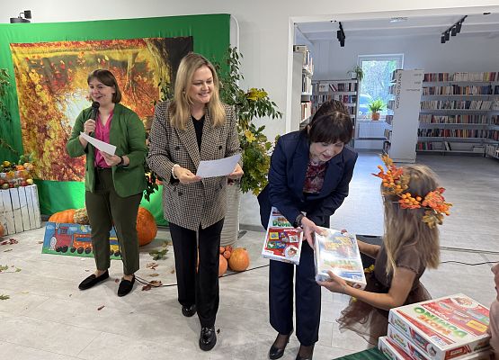 Grafika 40: 01.10.2026 Konkurs recytatorski „Idzie jesień przez las"