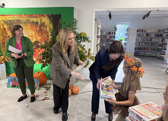 Grafika 41: 01.10.2026 Konkurs recytatorski „Idzie jesień przez las"