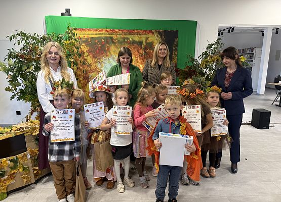 Konkurs recytatorski „Idzie jesień przez las" grafika