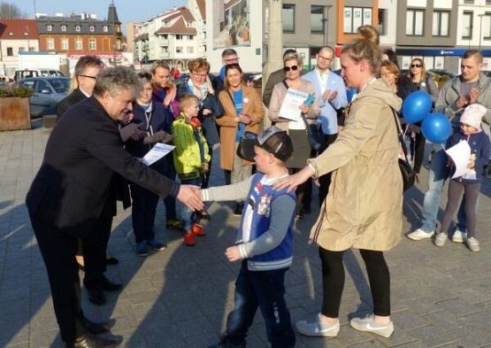 Konkurs plastyczny pt. "Autyzm: wiem, rozumiem, pomagam"#3