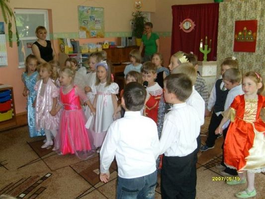 Grafika #5: 2008-05-15 - Kopciuszek wykonaniu Średniaków