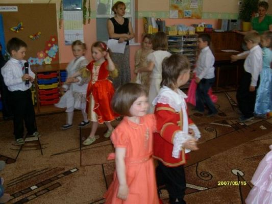 Grafika #14: 2008-05-15 - Kopciuszek wykonaniu Średniaków