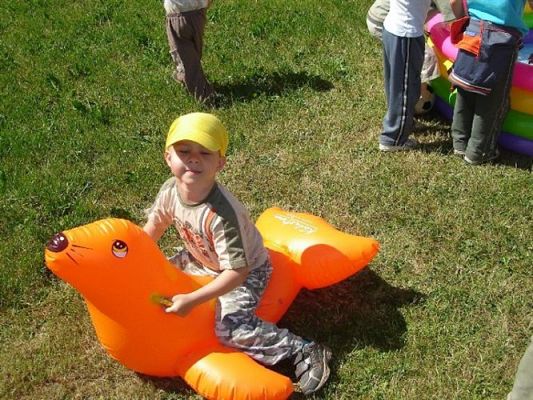 Grafika #16: 2008-06-03 - Maluchy na wycieczce w Mini ZOO w Charbrowie