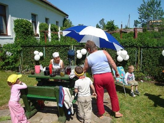 Grafika #27: 2008-06-03 - Maluchy na wycieczce w Mini ZOO w Charbrowie