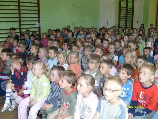 Grafika #14: 2008-06-16 Dzień Przedszkolaka wizyta w Szkole Podstawowej w Wicku