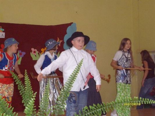 Grafika #17: 2008-06-16 Dzień Przedszkolaka wizyta w Szkole Podstawowej w Wicku
