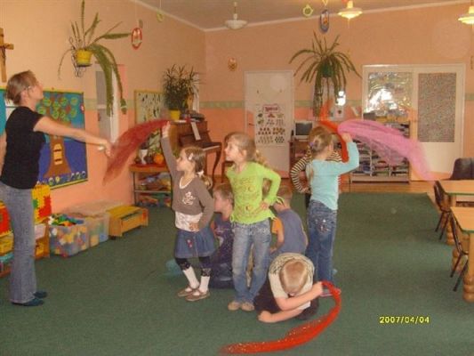 Grafika #0: 2008-04-04 - Zajęcia dodatkowe z rytmiki w grupie 6-latków