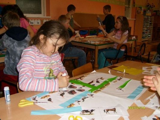 Grafika #10: 2008-04-18 - Starszaki pracują na zajęciach