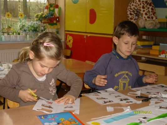 Grafika #11: 2008-04-18 - Starszaki pracują na zajęciach